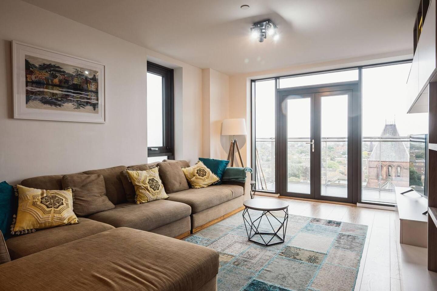 Appartement Pass The Keys 3 Bed 2 Bath With Stunning Views From The 8th Fl Londres