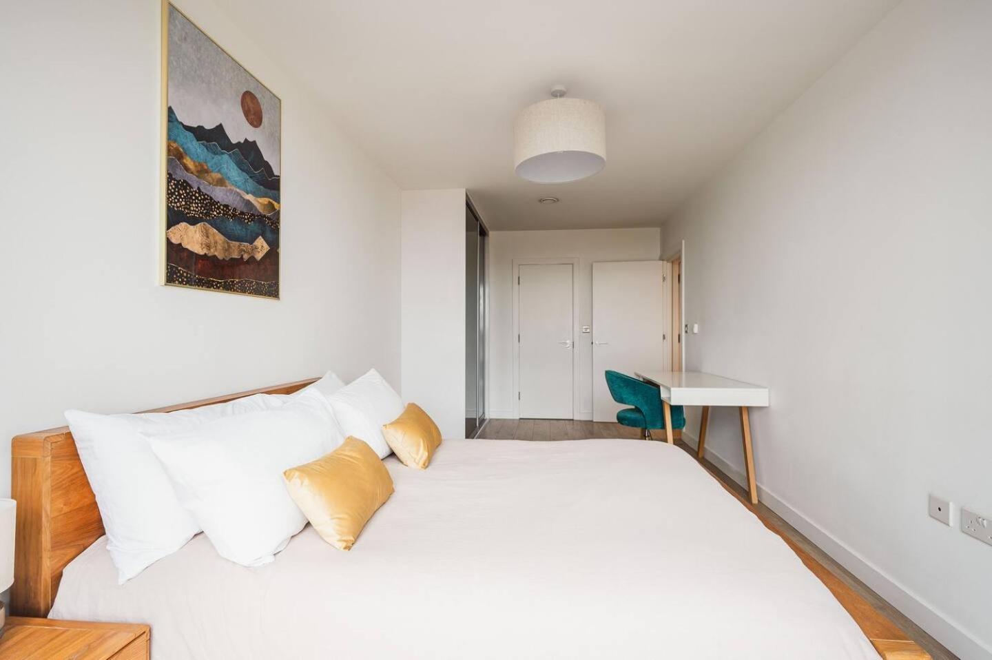 Pass The Keys 3 Bed 2 Bath With Stunning Views From The 8th Fl Appartement