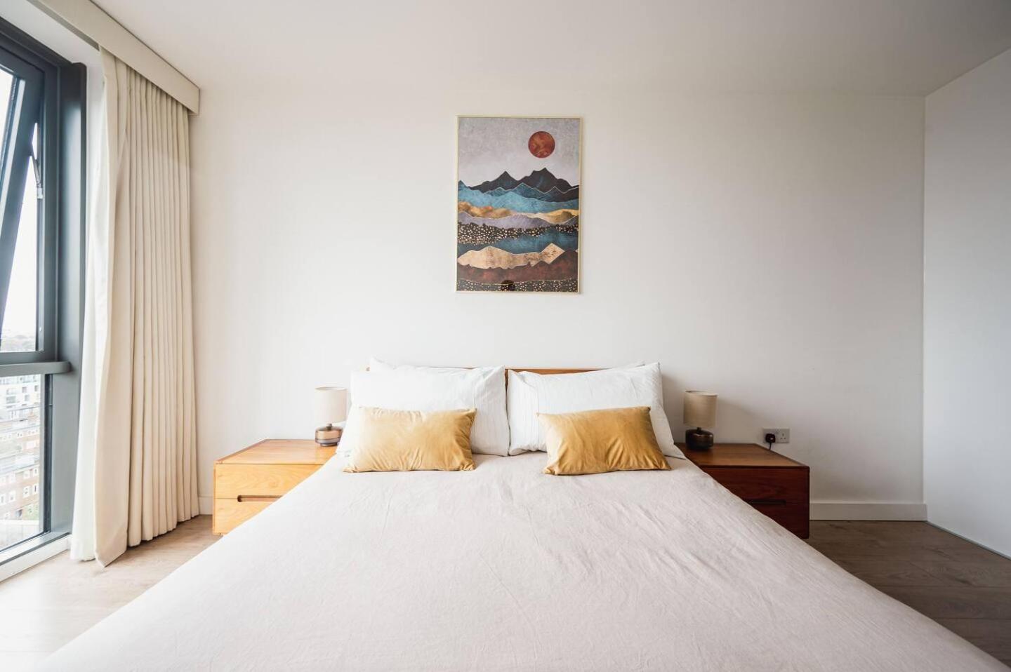 Pass The Keys 3 Bed 2 Bath With Stunning Views From The 8th Fl Appartement *