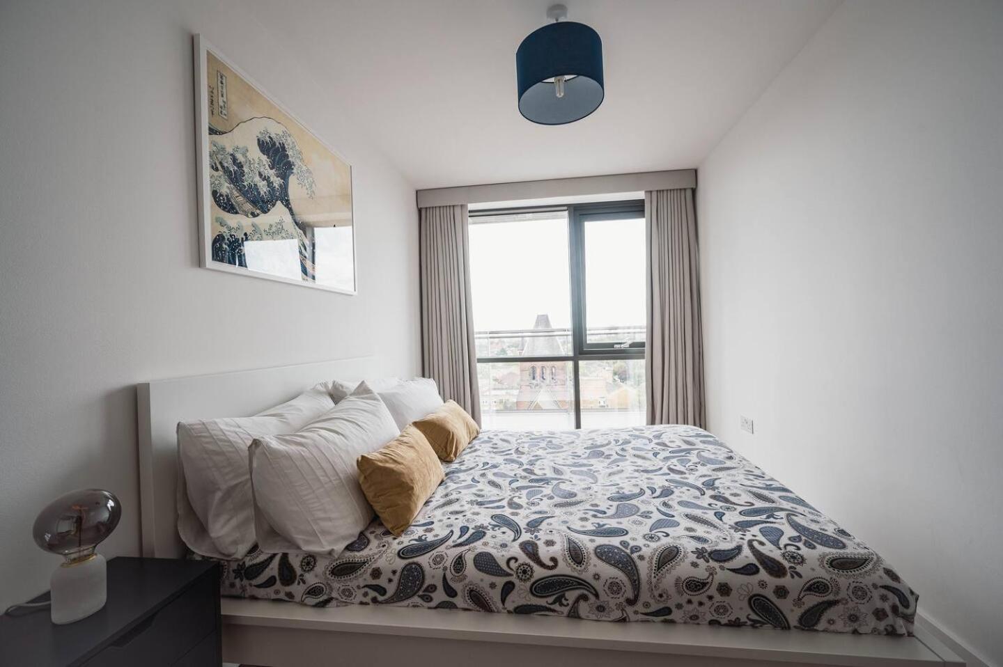 Pass The Keys 3 Bed 2 Bath With Stunning Views From The 8th Fl Appartement Londres