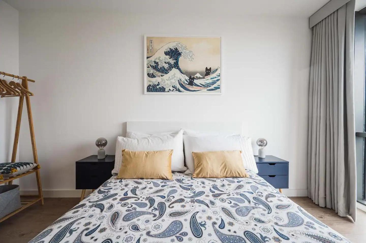 Pass The Keys 3 Bed 2 Bath With Stunning Views From The 8th Fl *
