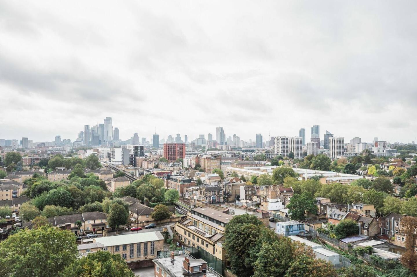 Apartment Pass The Keys 3 Bed 2 Bath With Stunning Views From The 8th Fl London