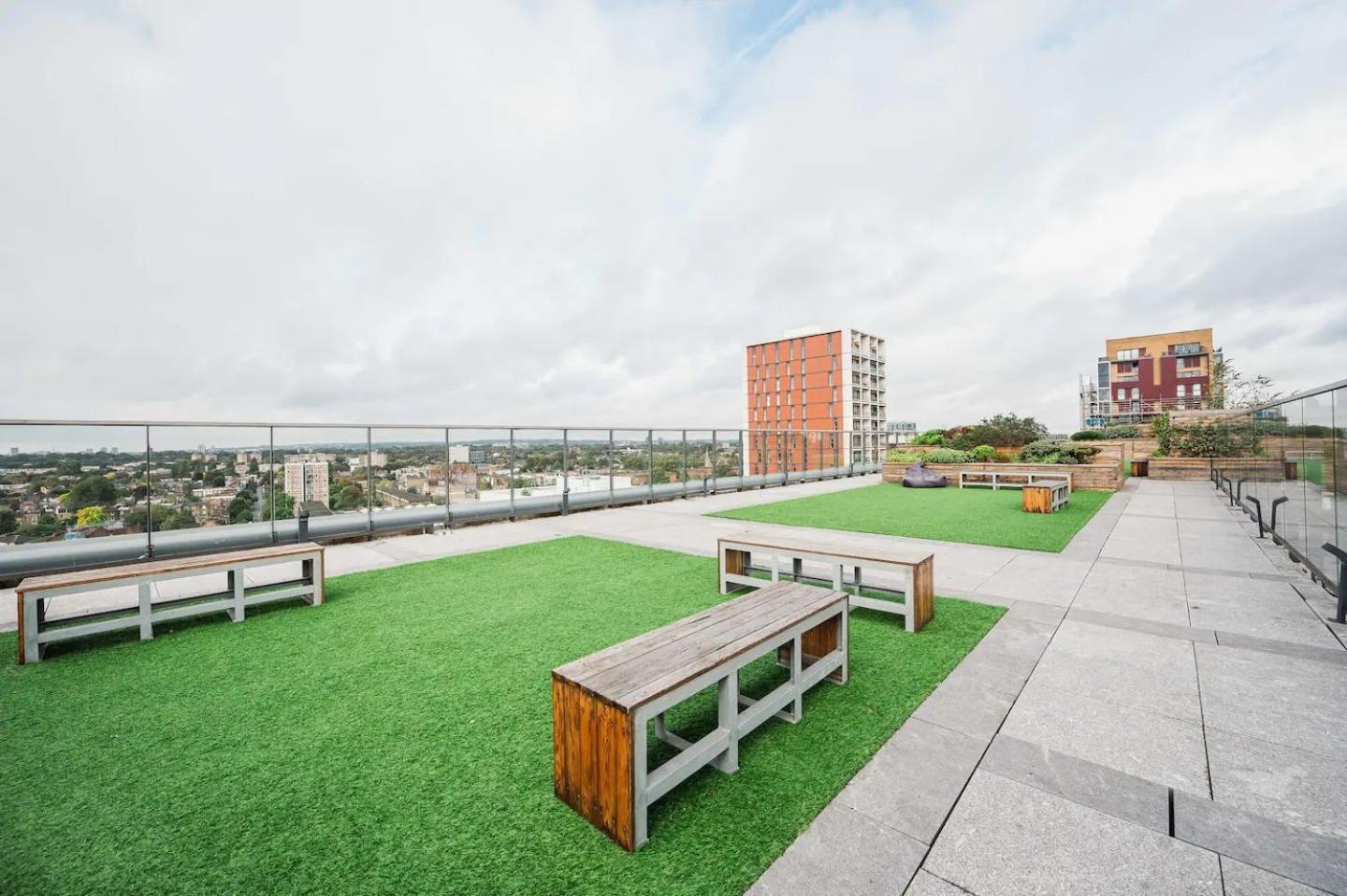 Pass The Keys 3 Bed 2 Bath With Stunning Views From The 8th Fl Apartment *
