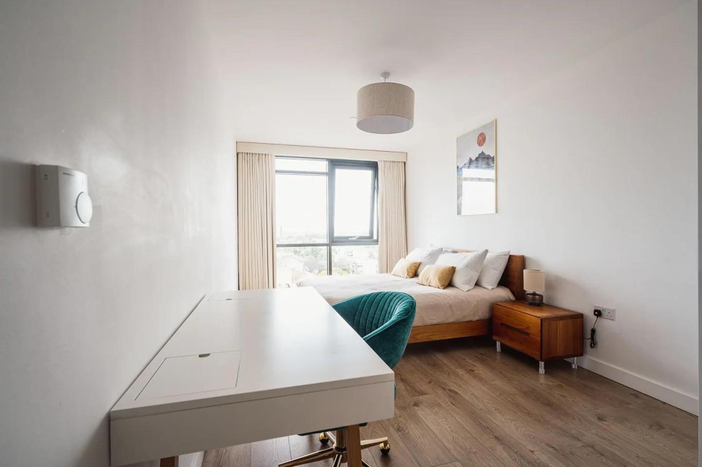 Pass The Keys 3 Bed 2 Bath With Stunning Views From The 8th Fl Apartment